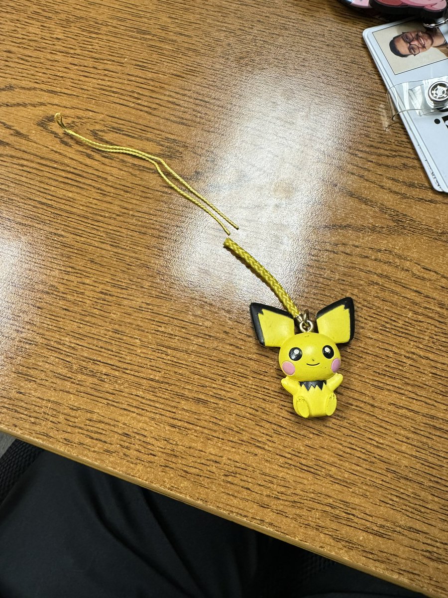 ShadowD24's tweet image. My Pichu key chain snapped. I have never been so depressed. 😭