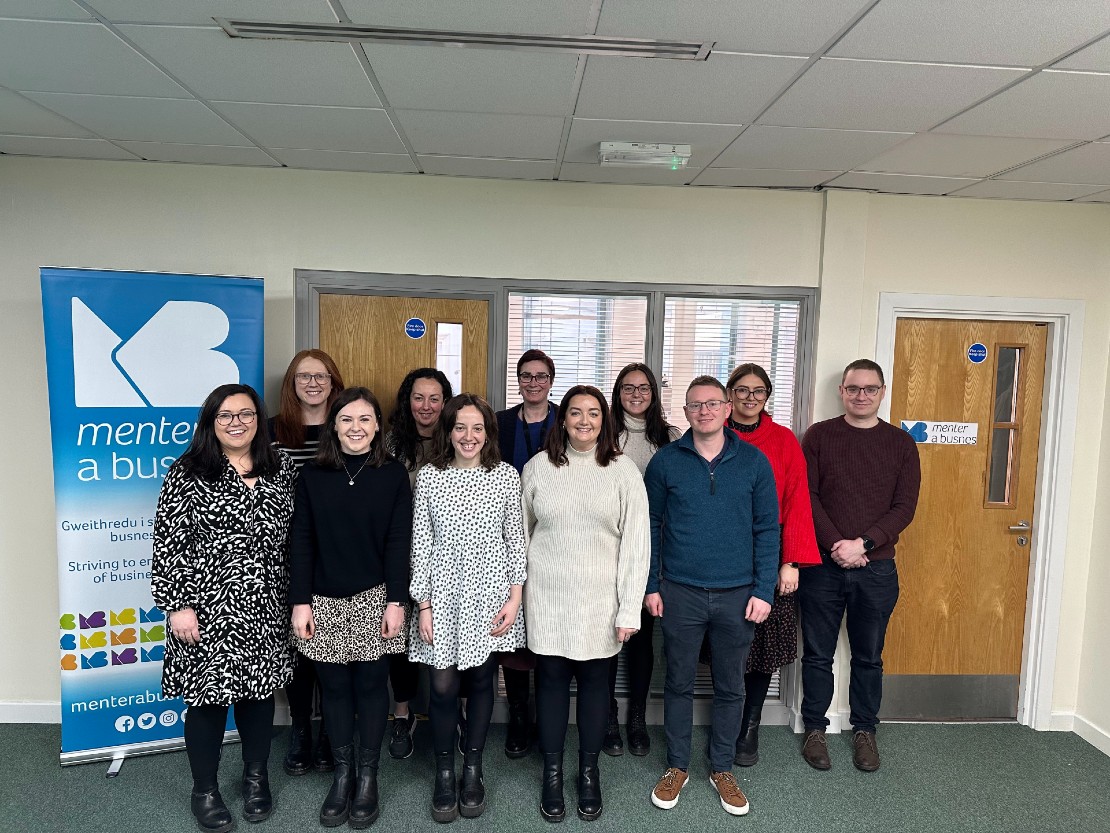 drindoddewisant's tweet photo. NEWYDDION: ⭐ @menterabusnes yn agor ail swyddfa yn @yr_atom.

Mae’r cwmni wedi canmol Yr Atom fel lleoliad Cymreig sydd â gofod croesawgar gyda chwmnïoedd eraill sy’n ganolbwynt i ddiwylliant ac economi’r dref.

Mwy yma ➡   https://t.co/A5eKry2bUc https://t.co/5KpixIBFyy