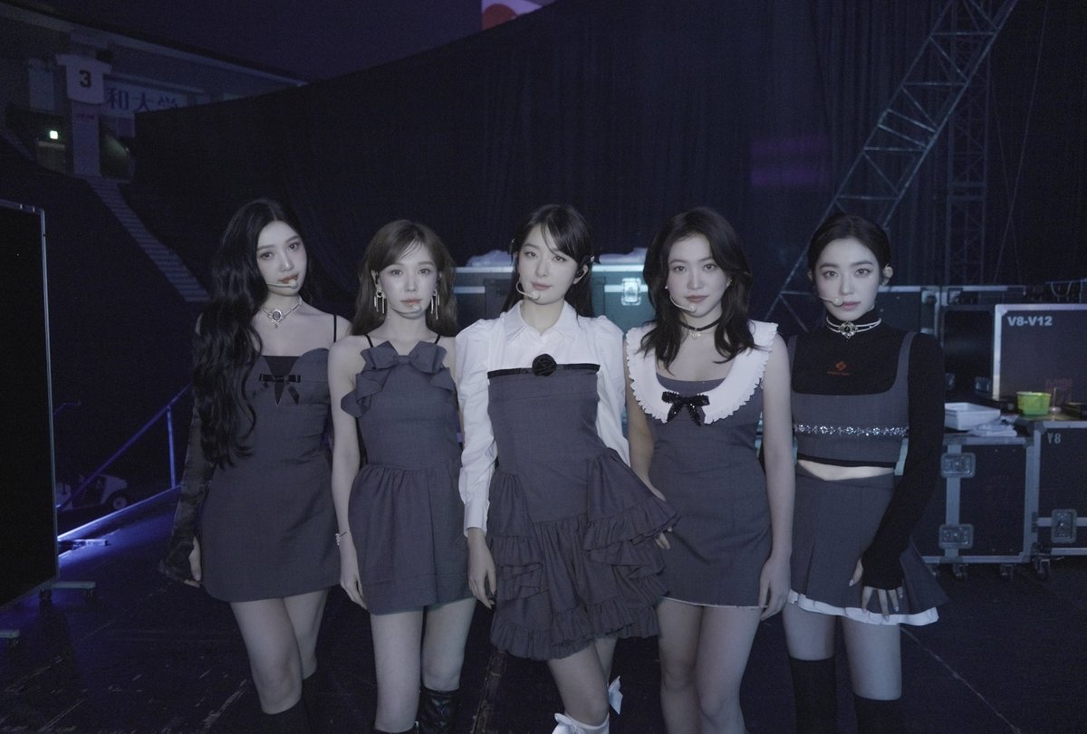 Red Velvet on X: 