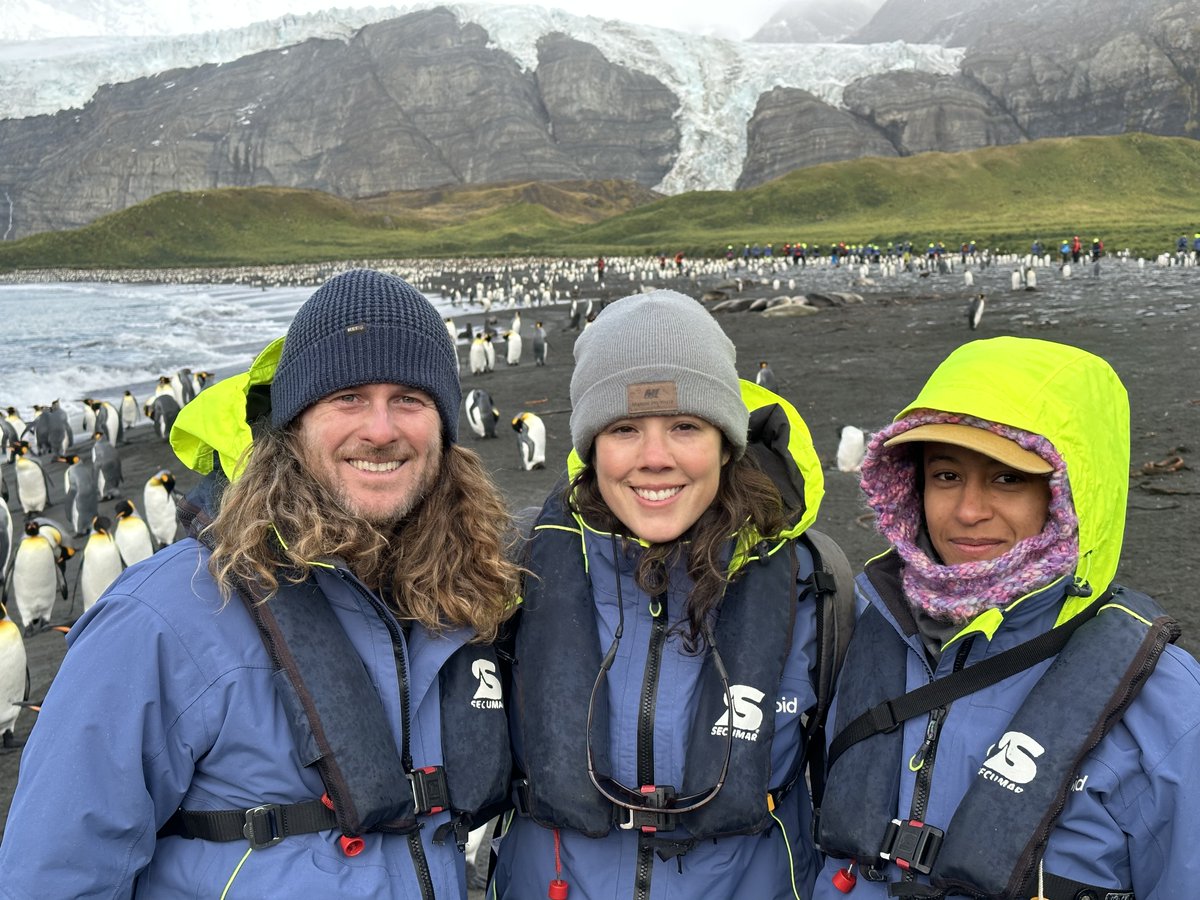Three MI graduate students published a scientific paper in PLOS Climate Journal entitled “New methods of undertaking marine science in Antarctica using tourism vessels.” 🦑🌊 Read the paper here: ow.ly/hAsg50QFLlk