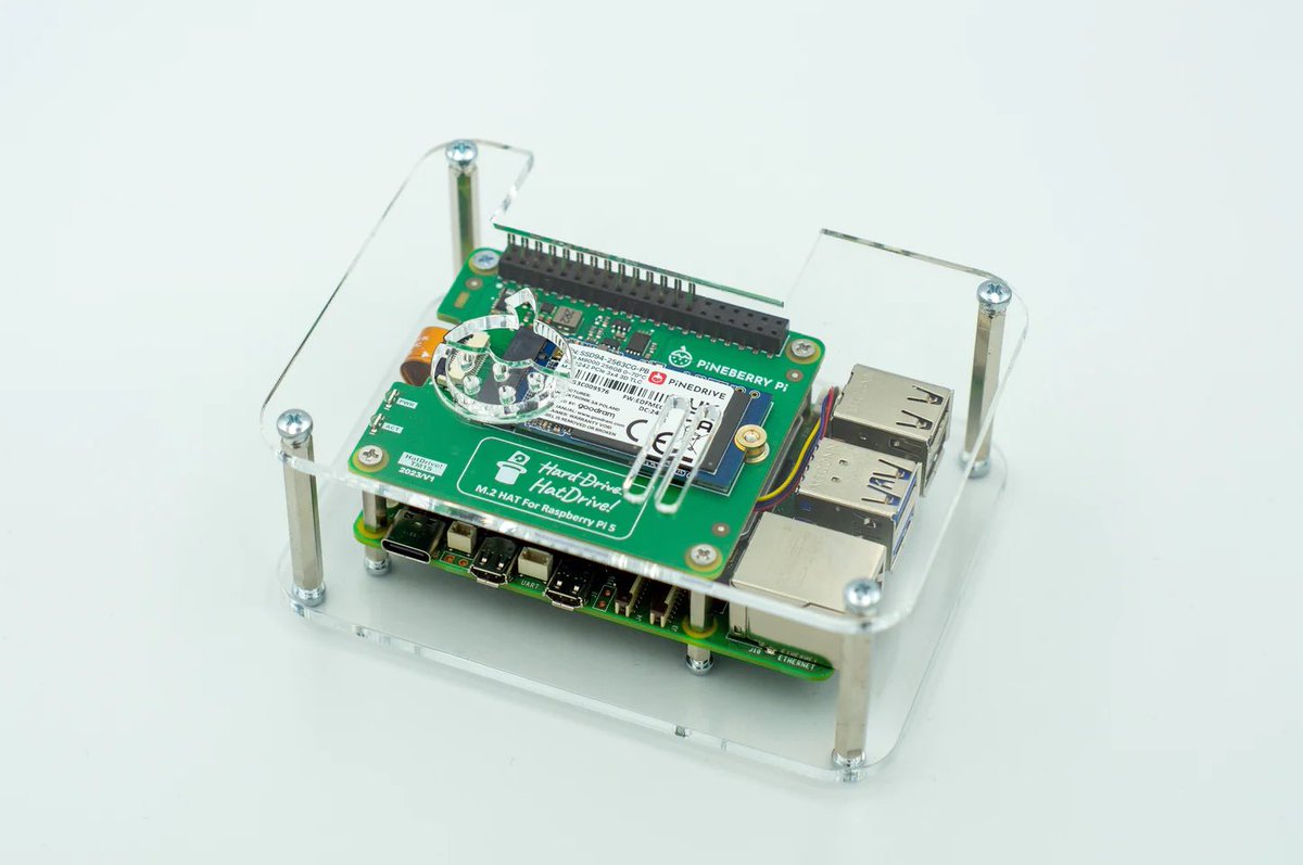 Time to restock the shelves. The updated HatDrive Top in two variants will be available soon.

For a limited time you can use a code: TOP-5 to get 5 EUR off the current HatDrive Top and the HatDrive Top Bundle with the NVMe drive and our Universal housing 😏

This is the first