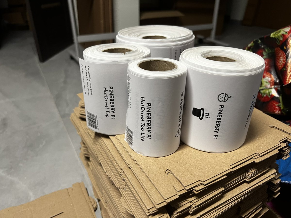 Pineboards's tweet photo. Time to restock the shelves. The updated HatDrive Top in two variants will be available soon.

For a limited time you can use a code: TOP-5 to get 5 EUR off the current HatDrive Top and the HatDrive Top Bundle with the NVMe drive and our Universal housing 😏

This is the first promo from us🤞