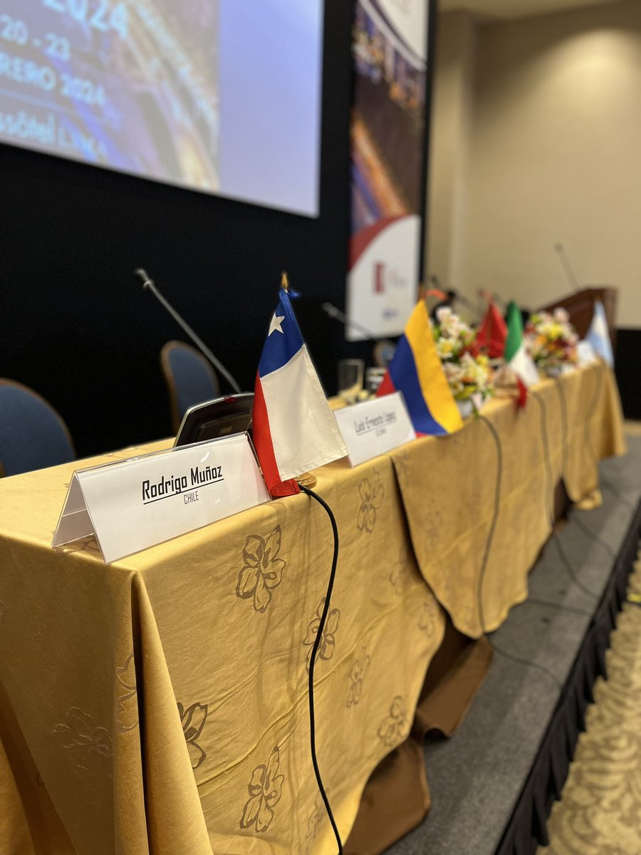 DrRMunoz_PhD's tweet photo. Thanks 🙏🏻 for the invitation @IFSOLAC to the IX #IFSOLAC2024 meeting in #Lima 🇵🇪 A time to talk about #surgery #science and catch up with friends Today my first talk on Chilean 🇨🇱 experience on #bariatricsurgery copayment government and patients #education #ifso 
@dr_aastudillo https://t.co/W6SVdUPeca