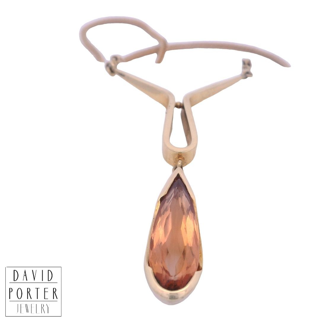BlountPorter's tweet image. Introducing our exquisite 4ct Imperial Topaz set in luxurious 18kt gold! 💍💎 Elevate your elegance with this stunning masterpiece.

Contact us today. davidporter.com

#ImperialTopaz #18ktgold #luxuryjewelry❤️