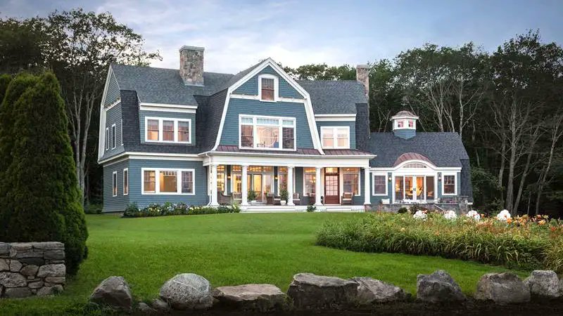 We know, a gambrel style has been around for a long time, but we want to show you just how versatile it can be. It is not just a roof style for a traditional home. It can work with a range of styles and locations. Below, we LocalInfoForYou.com/180024/gambrel…