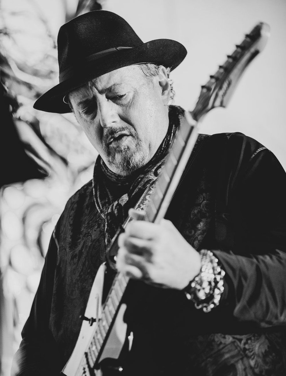 CasaDelSolMusic's tweet photo. Casa Del Sol's 'Mad Johnny' Modell ~ photo by Josh Miller ~ https://t.co/cCXLR3Cqdw 

@casadelsolmusic @mad_johnny_mo⁠ @joshmillerfoto⁠ #CasaDelSol #CasaDelsolMusic #MadJohnnyModell #JoshMillerFoto https://t.co/mwKef5LUUJ