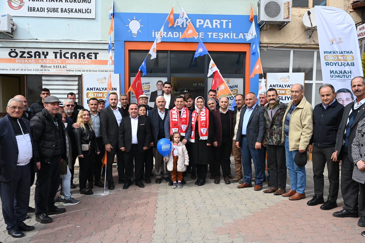 İbradı İlçe Teşkilatımızın kıymetli yönetimi, değerli üyeleri ve gönüllüleriyle bir araya geldik.

Bizi birlikte güçlü kılan azmimiz, gayretimiz ve inancımızla; hep birlikte zafere yürüyeceğiz, İbradımızın, Antalyamızın Altın Çağı'nı açacağız.