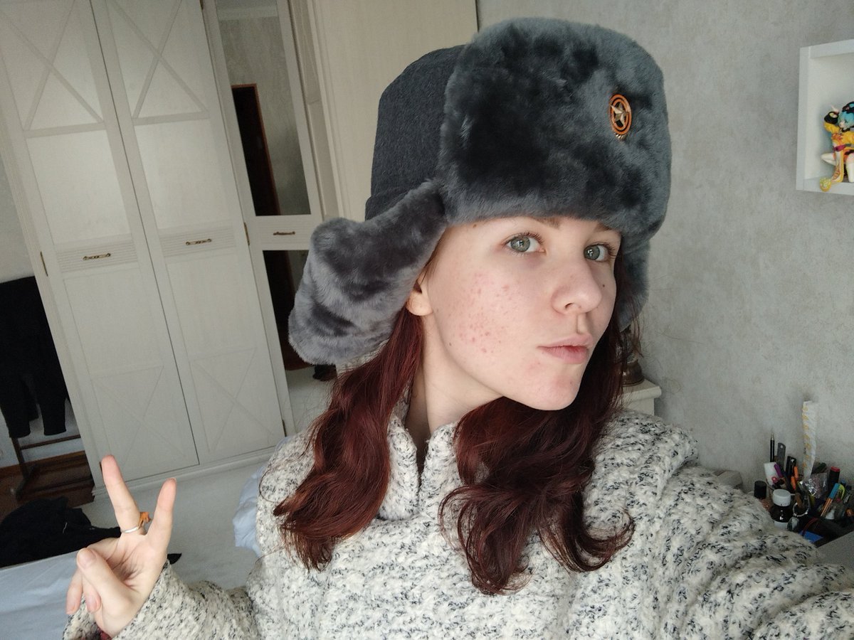 BullfinchSleep1's tweet photo. Реализовываю свой давний план.В принципе можно взять черные палочки,а миску с хохломской взять.
Интересно,а если на фоне будет собор Василия Блаженного фоткаться, меня оттуда не выпрут??? https://t.co/fZhiF8JqXY