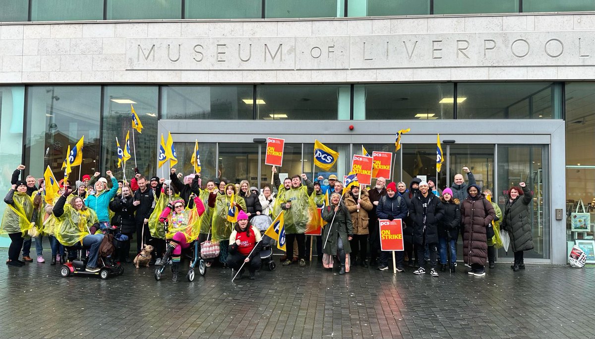 Solidarity with @PCS_Northwest members taking action at National Museums Liverpool 🪧 It was great to go down to the picket line today and bring some support from @TUCNorthWest. We’ll be back Saturday with @nowak_paul and @anneliese_midge too ✊