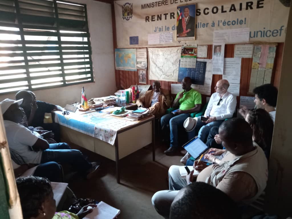 fca_rca's tweet photo. #FinnChurchAid (#FCA) conduit une mission de prospection dans la Préfecture de la Mambéré-Kadeï à #Berberati, avec @AFD_France, en prélude au projet #ÉducationPourTous/toutes en vue, en consortium avec les #ONGI @mercycorps, @ALIMAong @FCA_global et OFCA https://t.co/pSSt3ks583