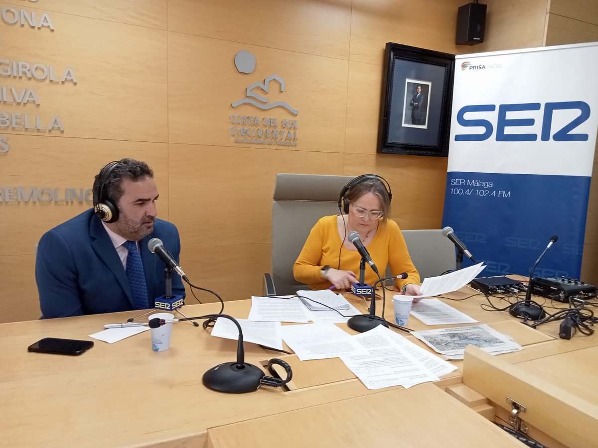 El presidente de la Mancomunidad <a href="/ManoloCardena/">Manuel Cardeña</a>  asegura que a pesar de la sequía no peligra la temporada turística y señala que el uso de agua regenerada "ha llegado para quedarse"