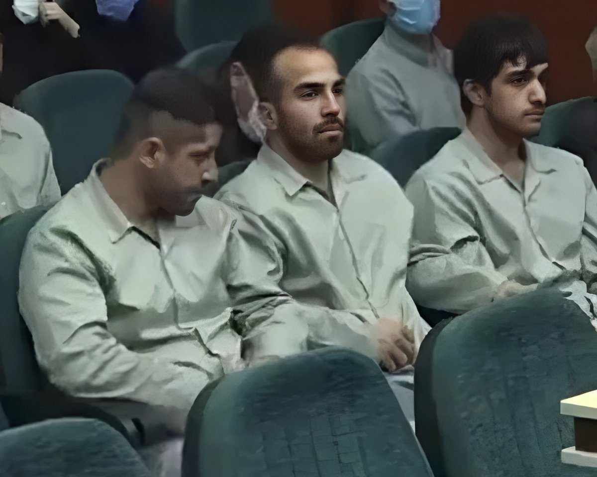 بیشتر از خودش نگران محمدمهدی بود، هر چقدر بگیم از این درد بازم کمه... #محمد_حسینی