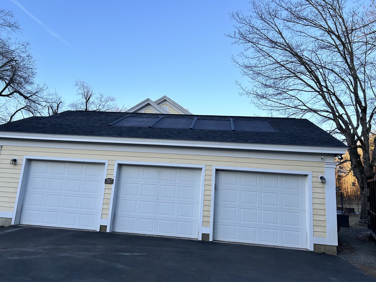 JulieSuarez12's tweet photo. Celebrating GAF solar shingle install yesterday - next week electrician will link to grid! https://t.co/UMrPMDrHOb