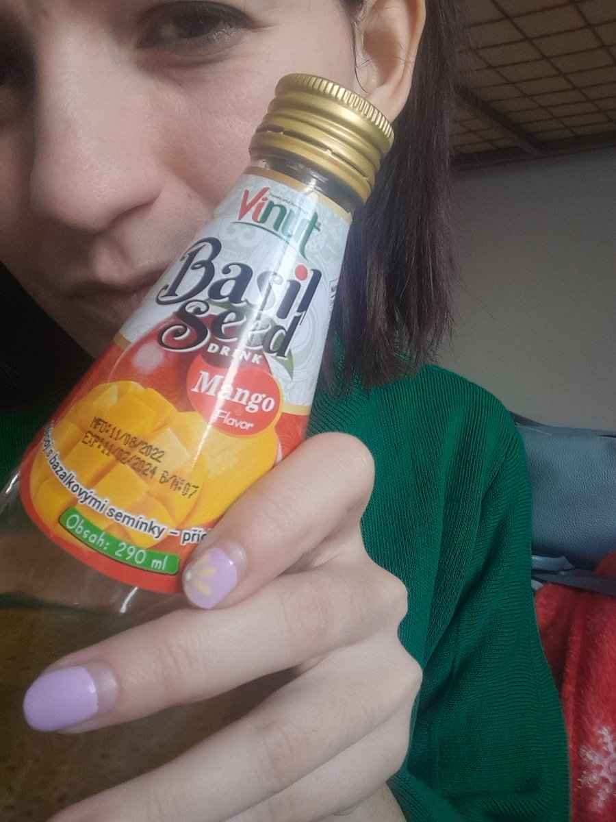 DomiJ96's tweet image. My favorite fruit is mango, which is why I love this drink it's a drink with basil seeds flavored with mango.🥰 Have a wonderful day and many blessings to  you all. 🧡
#mangolover #thisdrink #loveyouall #BlessedAndGrateful #Godigood
