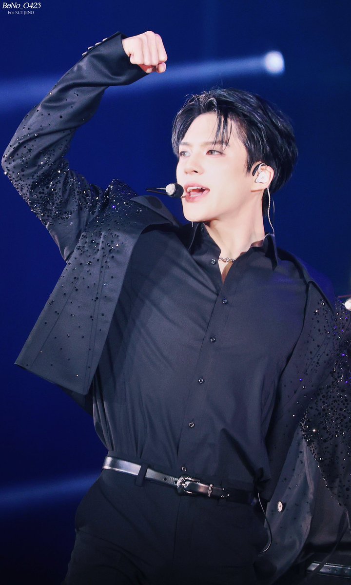 GANTENG BANGET ASFSGHGSJSK