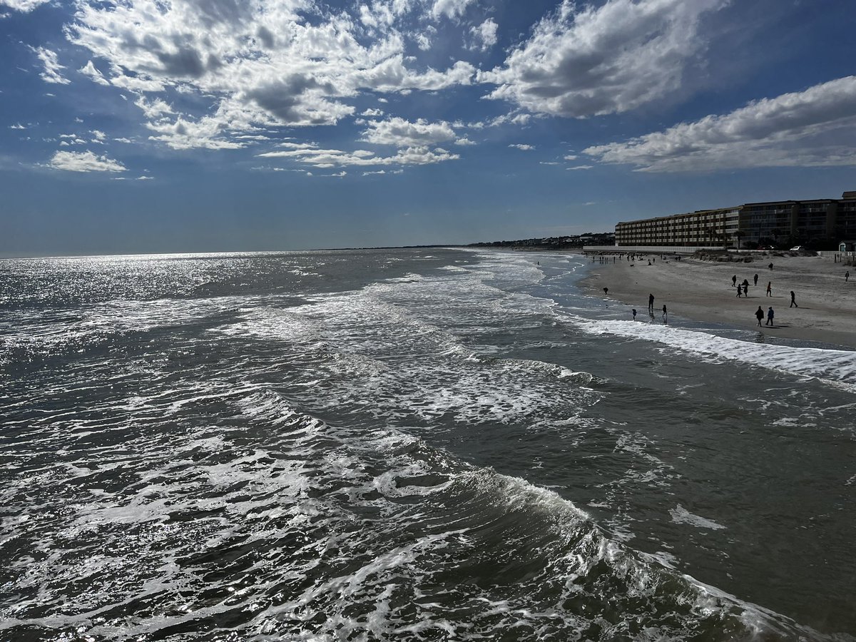 “Smell the sea and feel the sky. Let your soul and spirit fly.” True words by Van Morrison. ☀️ 🌊  #winterbreak