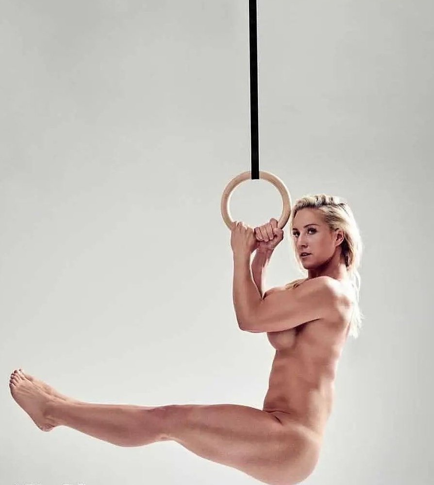 The Birdwatcher on X: Daily reminder that Sheli McCoy owns us all 🔥🔥🔥  t.cosnkOXIrEnC  X