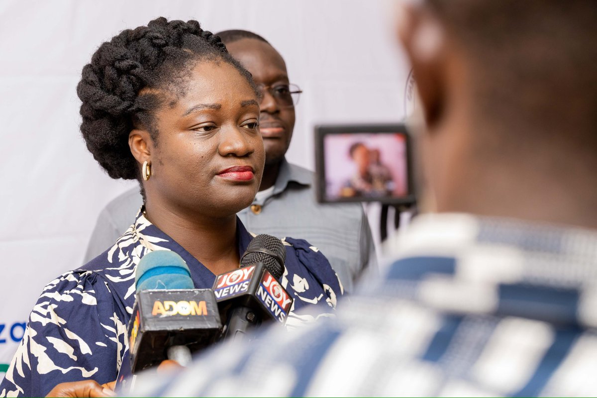 gea_ghana's tweet photo. Kick-off and Sensitization of the BizBox Project in the Central Region on February 14, 2024.
Hon, Mrs. Justina Marigold Assan, the Central Regional Minister, joins the Foundation and GEA at the event.
#BizBoxProject
#MastercardFoundation
@MastercardFdn https://t.co/lCDsjtw2Pf
