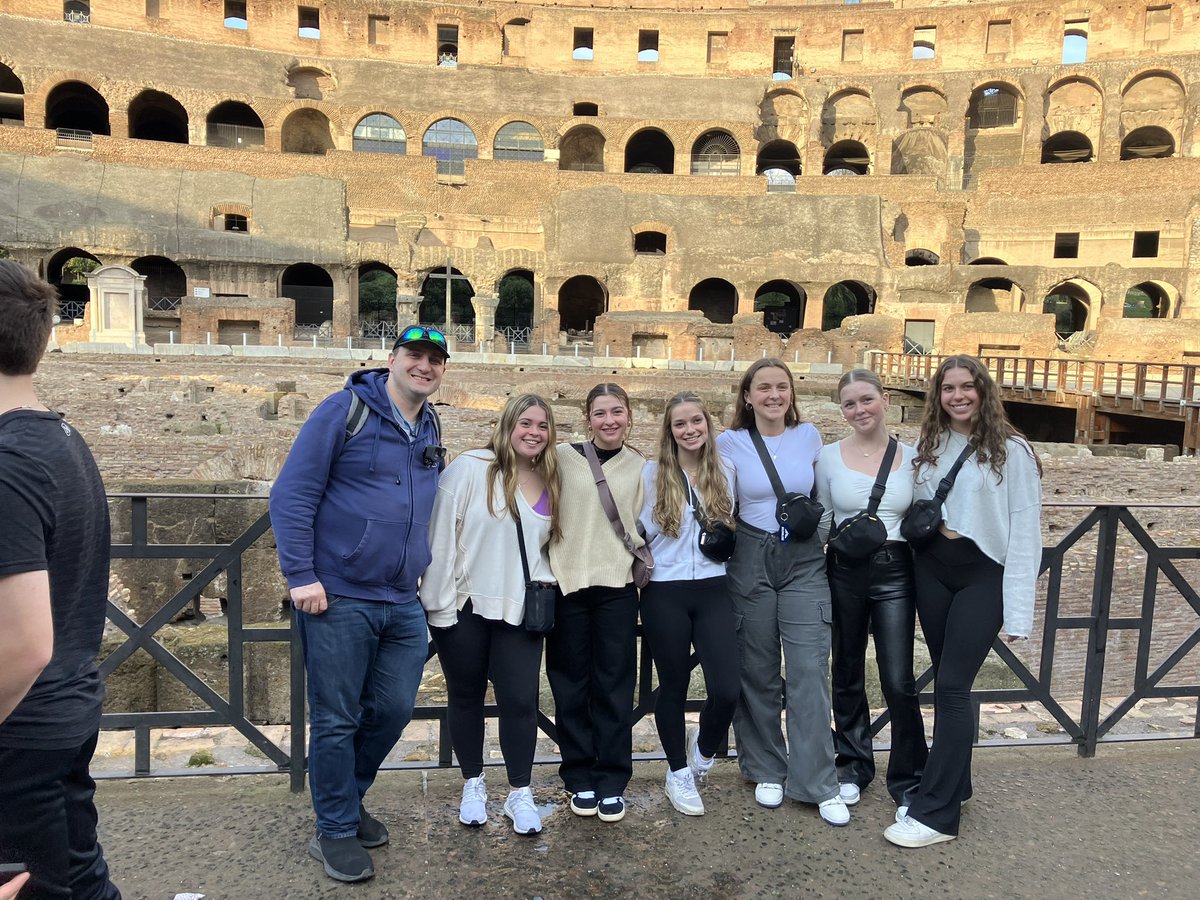 DoctorJOtto's tweet image. The Colosseum (Part 1)  #MonomoyInItaly #monomoyInItaly #monomoy @MonomoySchools @MonomoyLatin @miss_lee_shark
@cranberryteam @MonomoyMelinda @mrhsvpa