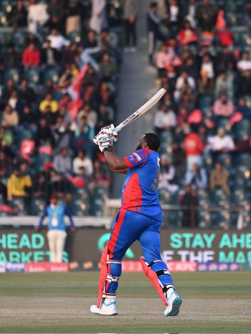 Polly the beast 🔥 📹 Credits: Twitter/KarachiKingsARY