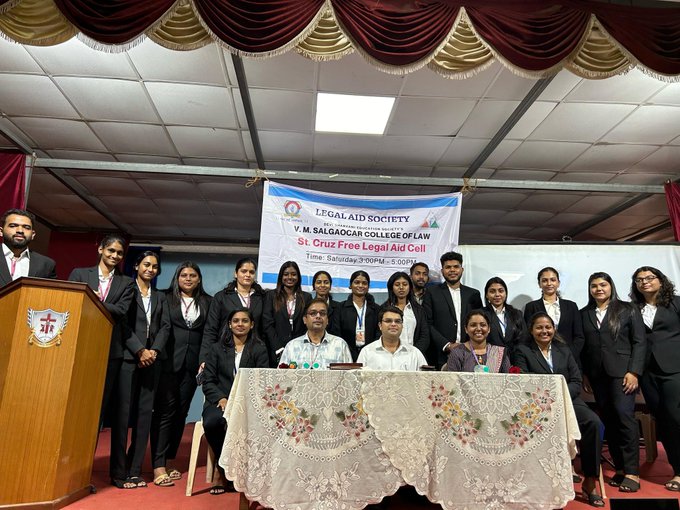 GoaSwift's tweet photo. #GoaSwiftNetwork : Members of the Santa Cruz Legal Aid Cell of V.M Salgaocar College of Law , Miramar, organized a knowledge session on cybercrime awareness at St. Cruz Higher Secondary School, Santa Cruz.

@GoaUniversity https://t.co/ikraaF5koc