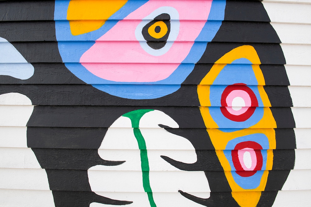 BizArtsNL's tweet photo. https://t.co/KKhwbRFL8N
"It was great to share our culture with people & talk about the significance of our work.β
A close-up shot of the #mural by twin brothers Chris & Greg Mitchell of Born In The North at #PortRexton Brewery.
Check out our Spotlight to see the full piece! https://t.co/R8UfwW6i9p