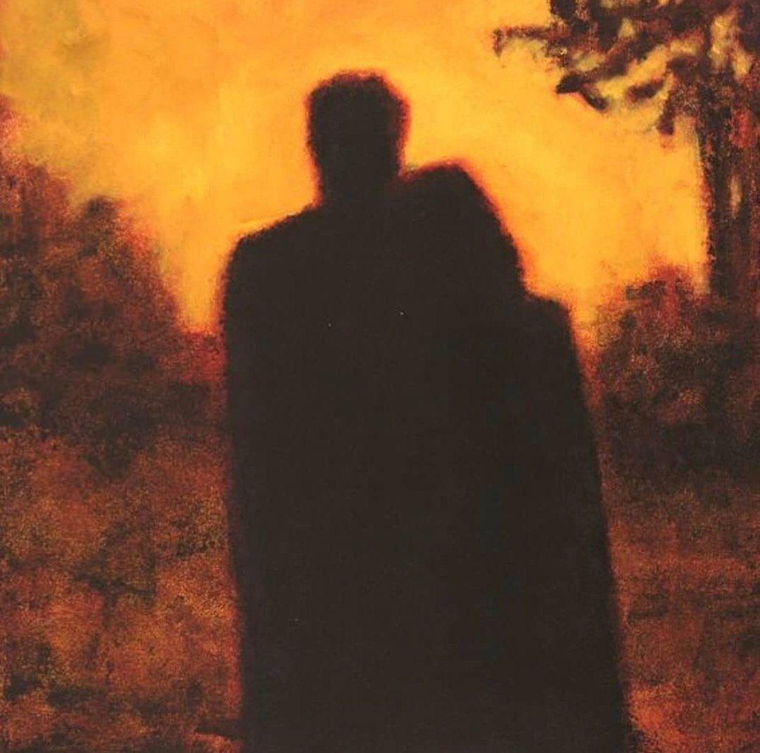 "Oysa ben bir akşamüstü  oturup turuncu bir yangının eteklerine, yüreği avuçlarımda atan bir can yoldaşıyla dünyayı ve kendimi tüketmek isterdim."