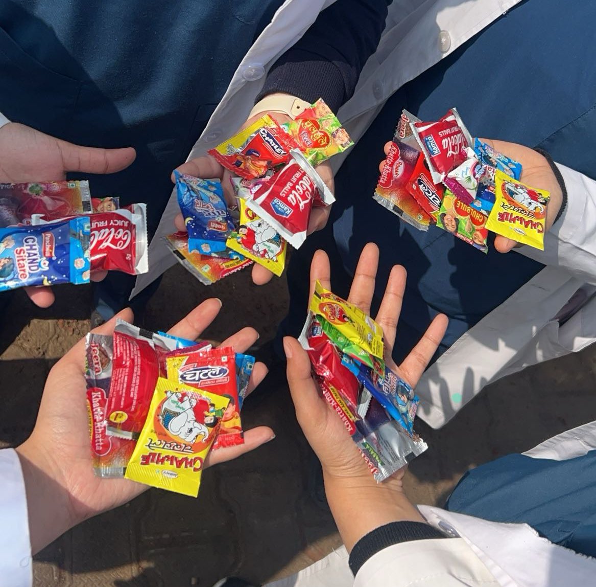 smiledocT's tweet photo. Childhood memories 😍😍 https://t.co/hvIPi1JHAo