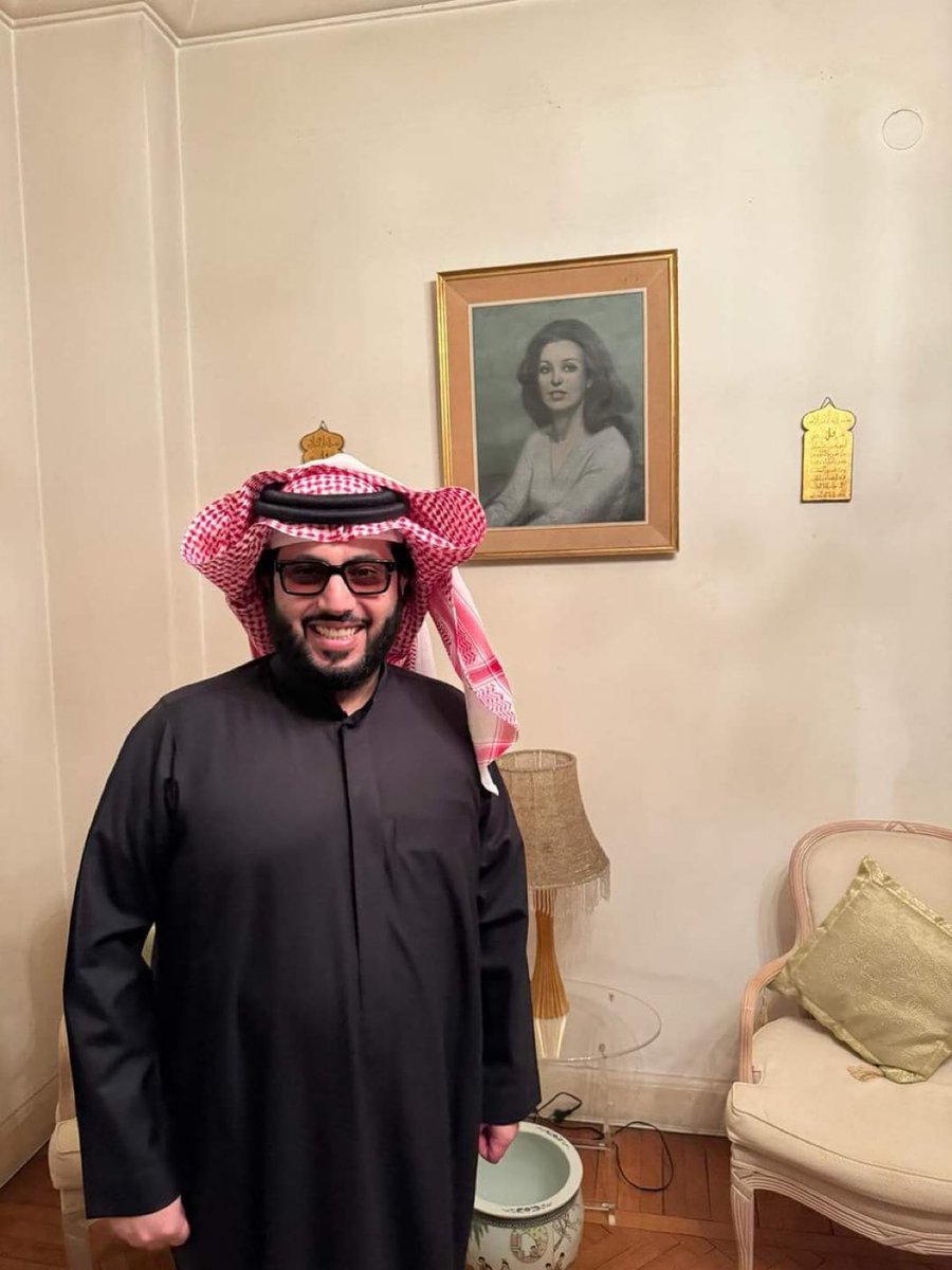 king_____F16 tweet picture