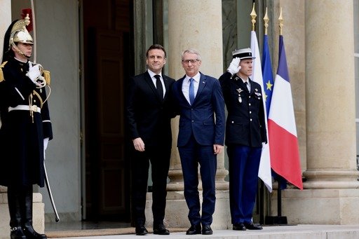 GovBulgaria's tweet photo. The Prime Minister Acad. Nikolai #Denkov and the President of #France @EmmanuelMacron discuss in #Paris #Bulgaria’s full integration into #Schengen, adoption of the single European currency and accession to the @OECD. https://t.co/IoqTmPzwSp