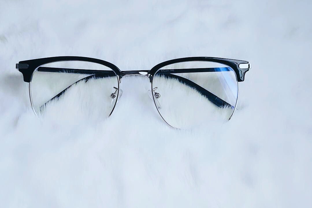 ModesteFlorenc1's tweet image. ▪️Pour vos #verres Optiques 👓nous prenons les #ASSURANCES : ASCOMA ,MCI ,MADGI. GRAS SAVOYE ,ANKARA....|Avez vous une #ordonnance 📩 ☎️+2250749351577 WHATSAP