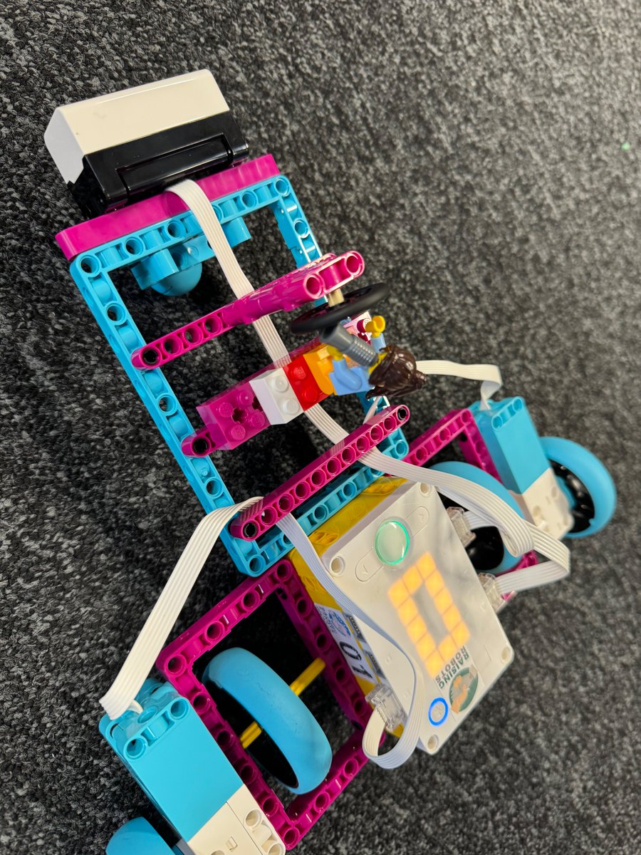 raisingrobots's tweet photo. Hands-on #STEAM learning engages students AND teachers!💥Discover more about impactful @LEGO_education resources here:⬇️
https://t.co/GOY00SEgdE

#STEM #CompEdUK #DTchat #UKedchat #edutwitter #SPIKEprime #LEGOconfidence https://t.co/Dy7Bc3n9Mk