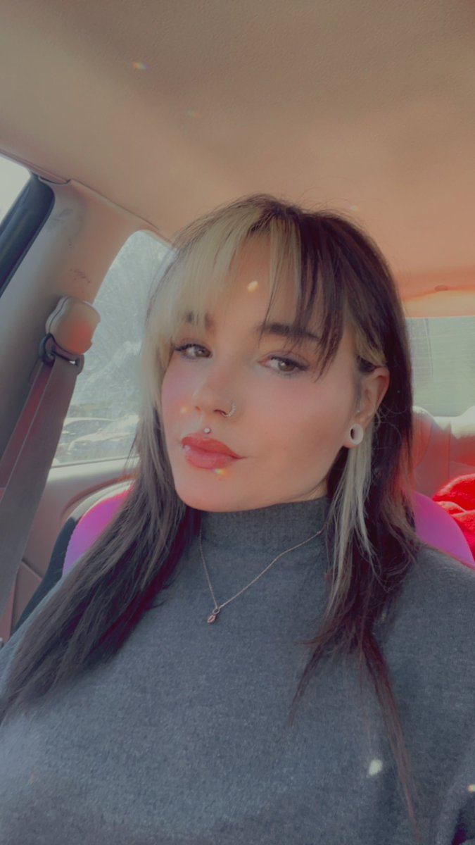 Kat_Dani_'s tweet photo. Had to ft the new addition 🥰😜 
•
•
• https://t.co/gQOAcDxUU5