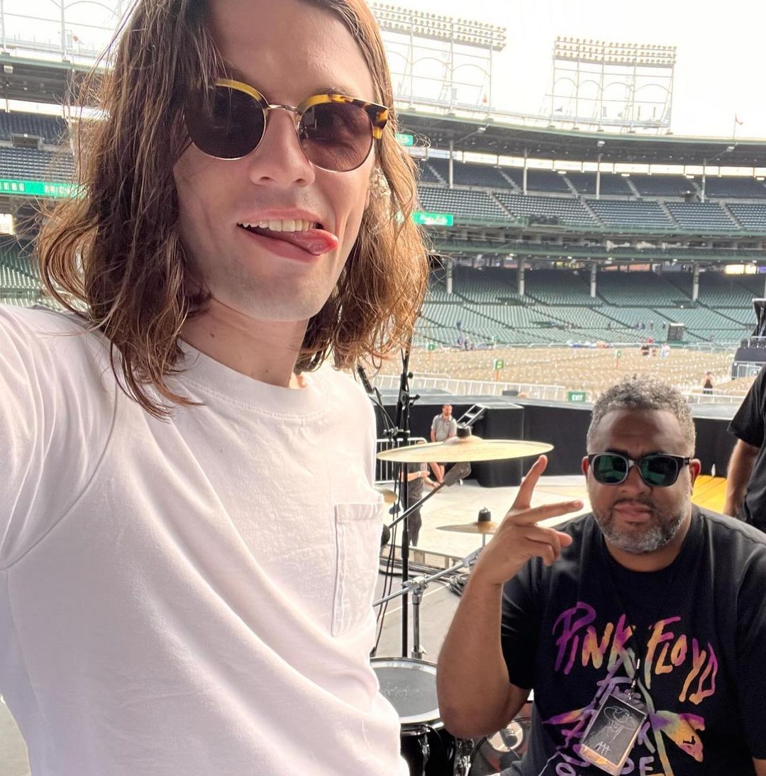 bighorizonmusic's tweet photo. Don brings an incredible amount of soul and groove.

We first met Don when he was playing with ‘Ms Dynamite’. We knew then he was something special and he has always been that rock behind so many projects.

Can’t wait to show you some of the sonic magic he’s laid down. https://t.co/hcjId8fD0H