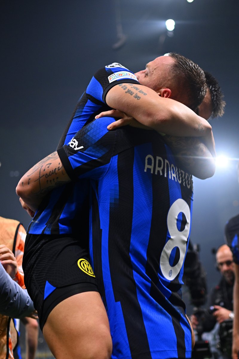 Inter_en's tweet photo. 🥰🥰🥰 https://t.co/Y7MPuRULQc