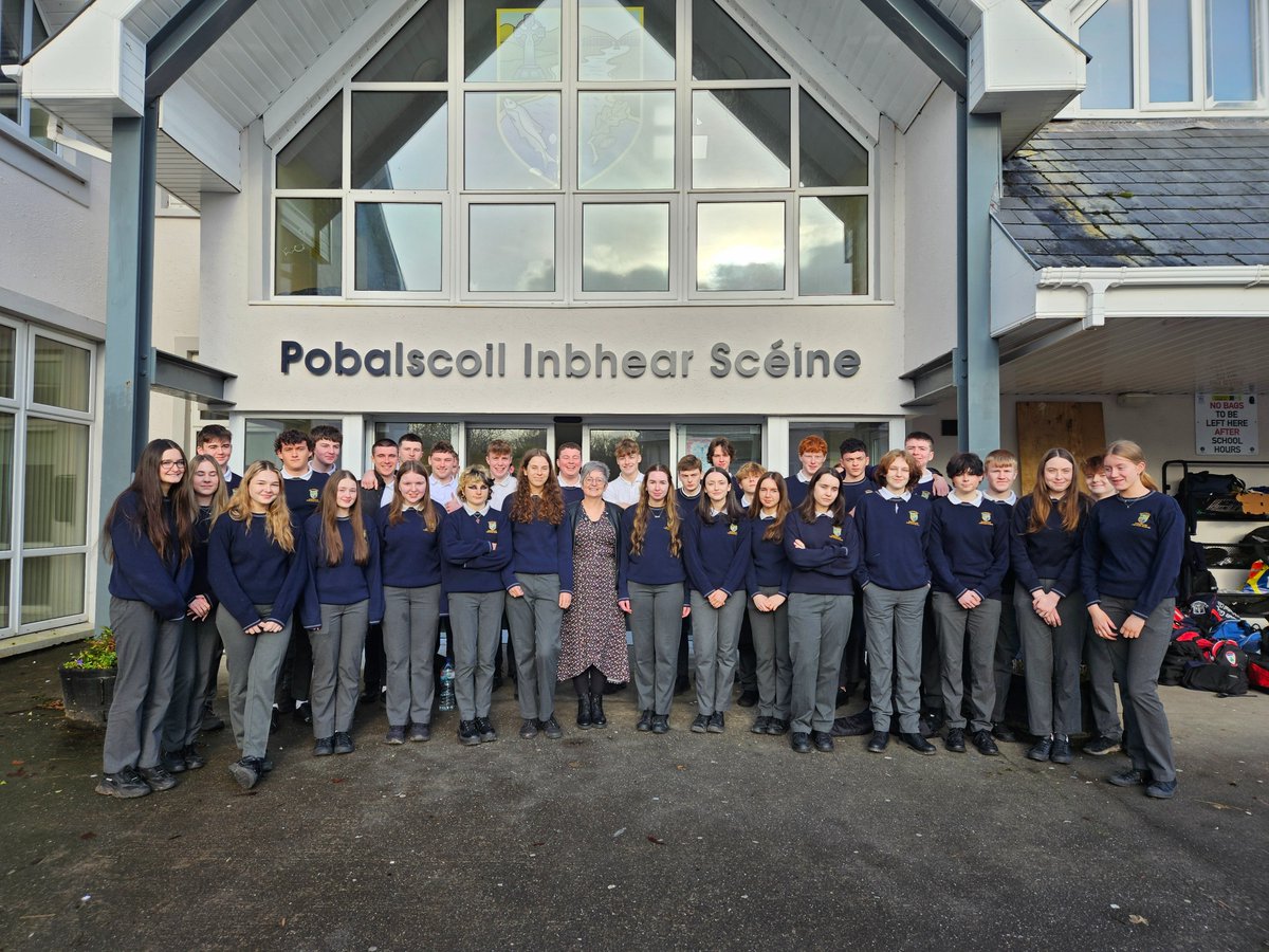 5th years received a talk from Ms Breda Dyland manager of Kerry Cancer Support Group Trust on Monday 19th February following Class Bríd's collection of over €1020 before Christmas.
Breda gave a superb talk on the great work of the Kerry Cancer Support Group.