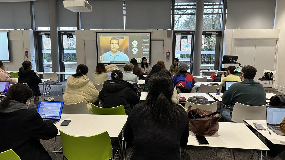 Warwick_Transla's tweet photo. Thanks to Xinran Xue and Will Spence for this inspiring discussion on #cultural #translation today, facilitated by Dr Qian Liu. Our MA and PhD students learned a lot about how to translate narrative voices and visual elements in two of Xinran’s books! https://t.co/mgPTFJAmyA