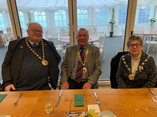 I recently attended a dinner at the Basingstoke Probus Club with the Mayoress. We were treated to a talk about the history of the BBC and what TV production was like in the 70s. The club kindly made a donation to my charity appeal. You can find out more: basingstoke.gov.uk/mayorcharity