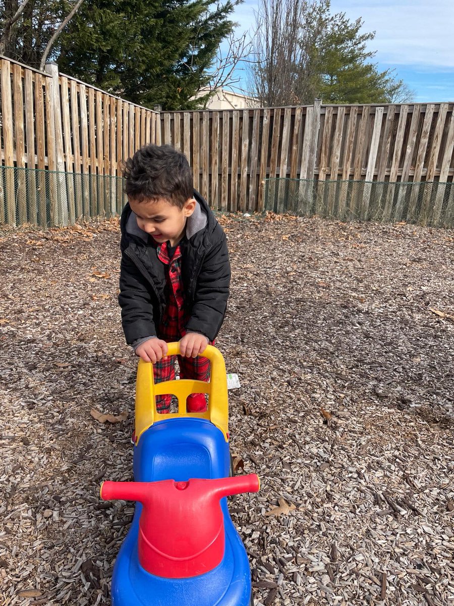 gotoCarouselVA's tweet photo. Learning is key to development!!!

#learning #education #daycare https://t.co/nFMWedJW8d