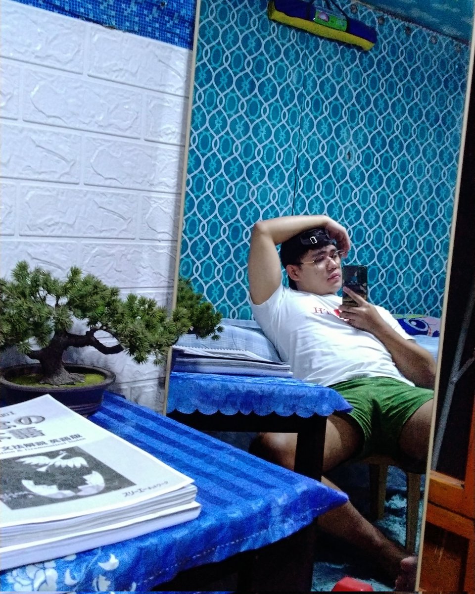 Quake_Hot's tweet photo. Kinsa sabay study sa akoa😏 https://t.co/rfT3bu1dDz