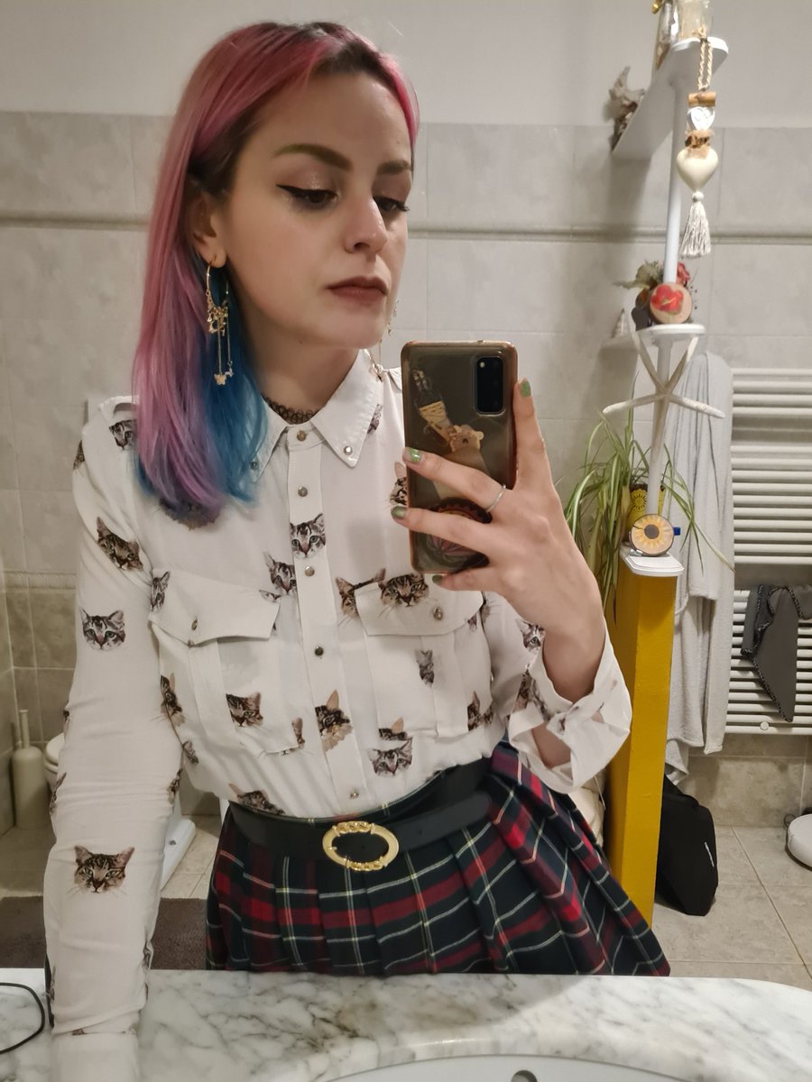 uffabiola's tweet image. ✨️volevo morire e ho fatto i biscotti✨️