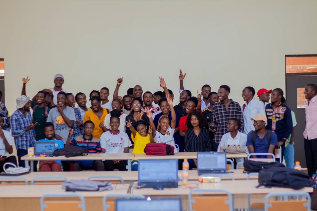openmapping_esa's tweet image. Shout out to our #SpatialCities Awardees in Malawi!
They had a massive mapathon over the weekend, hitting over 10,000 buildings!
You can also join our #SpatialPeopleNetwork 👇🏾airtable.com/appt5Vnsziwo3s…
#SpatialPeopleNetwork #SpatialCitiesAward