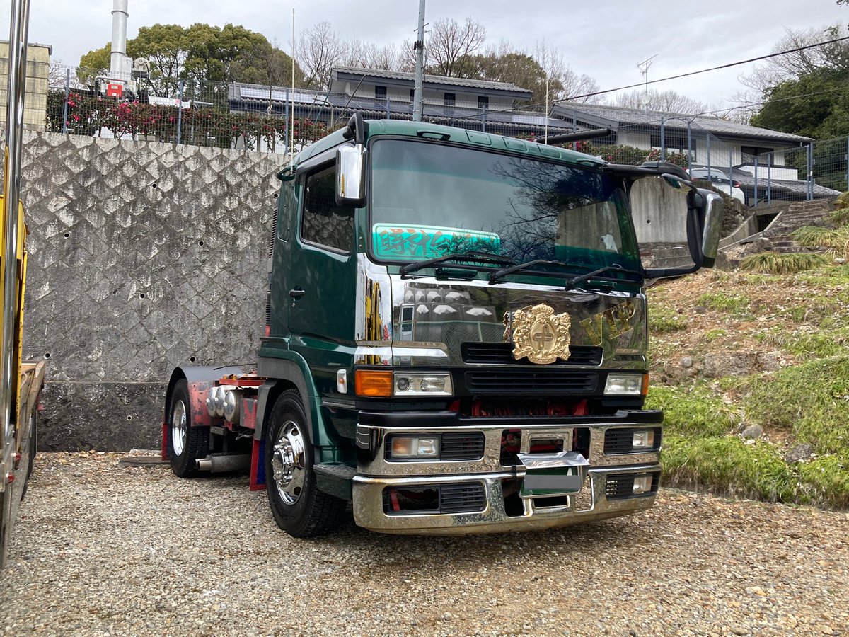 irukago8888's tweet photo. 鯱風船団交通安全祈願にて
加護商店さん https://t.co/Vxuv0Jbrvu