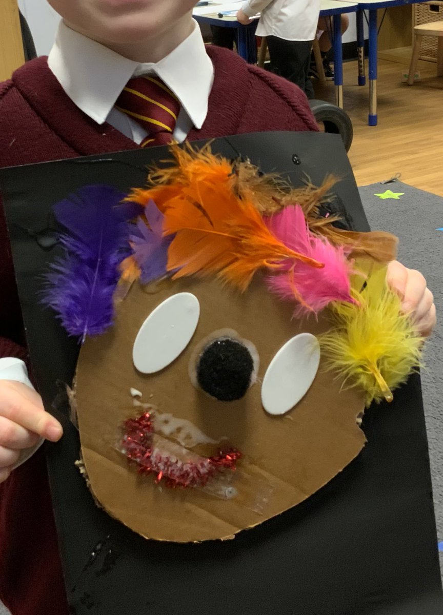 Super busy expressing ourselves through 3D textured portraits! <a href="/Halsneadschool/">Halsnead Primary School</a>