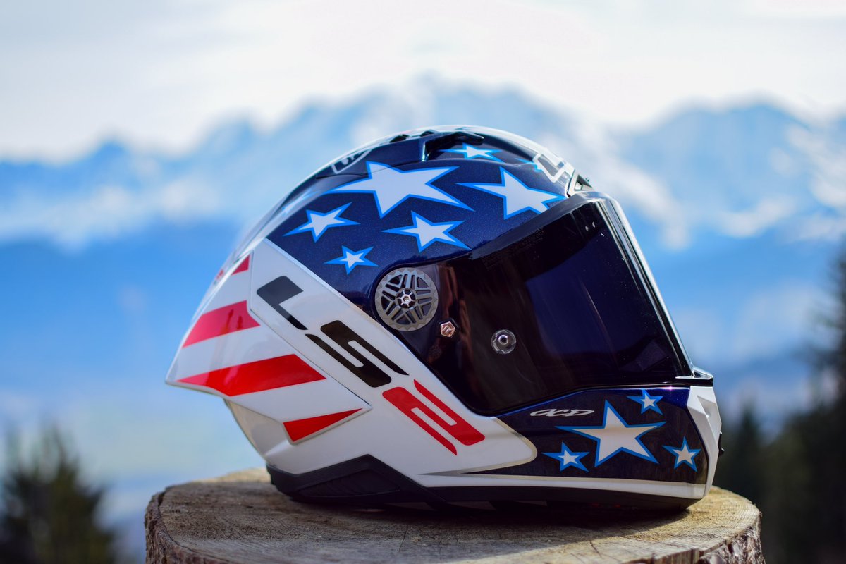 lorisbaz's tweet photo. 2024 helmet!! What you all think?
#ocddesign @LS2Official https://t.co/ogOt5jYvV3