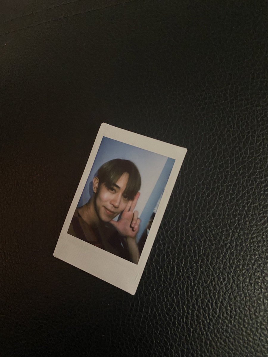 มาตามอ่าน #ใครฆ่านันท์ 
นอกจากใครฆ่านันท์แล้ว 
ใครจะได้รูปนี้ไป😊