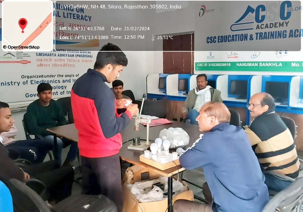 Hanumansankhla2's tweet image. आज #CSC_SILORA एवं जन शिक्षण संस्थान अजमेर के सहयोग के इलेक्ट्रीशियन ट्रेड के 3 महीने का कोर्स पूर्ण हुआ
जिसमे 20 अभ्यर्थीयो ने प्रशिक्षण प्राप्त किया

@_DigitalIndia @CSCegov_ @sanjaykrakesh @RJCSCRAJASTHAN @bhawanita