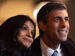 BladeoftheS's tweet image. Rishi Sunak and his wife Akshata Murty are worth at least £730m, a company owned by Akshata Murty received a £350k Government loan, it is now being wound up without a penny being repaid.

It is nothing to these two, RT if they should pay it.