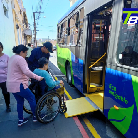La inclusión y el respeto son esenciales para un transporte digno en nuestra ciudad. 👩‍🦽🧕💚
#MeVoyEnTuBus #TrabajamosParaServir 🫶🏼
