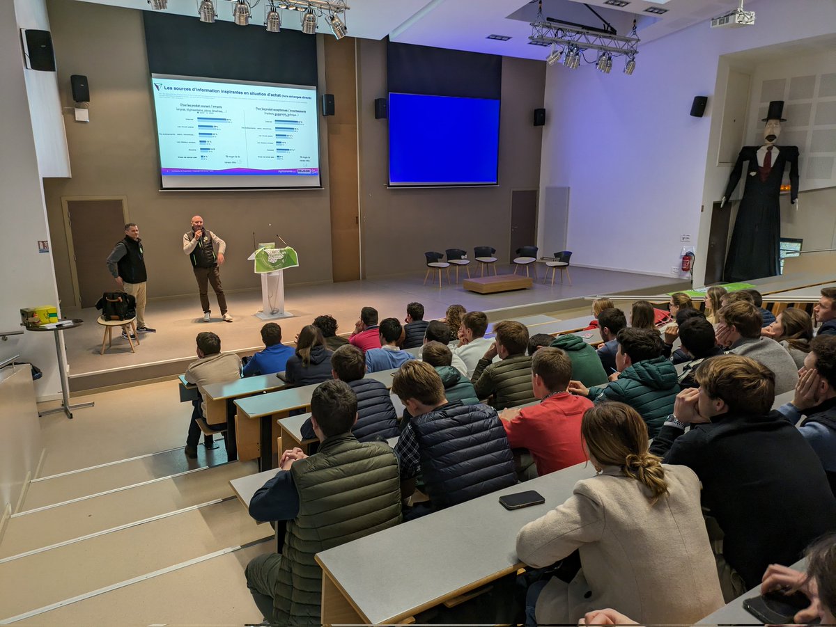 Ouvrir nos étudiants #bts <a href="/institutgenech/">institutdegenech</a> à l'importance de communiquer positivement sur l'#agriculture, au bénéfice de nos consommateurs et décideurs. Nos étudiants, connectés et acteurs accueillent aujourd'hui les <a href="/Fragritwittos/">FranceAgritwittos♥️</a> avec <a href="/LePogamGuillaum/">Guillaume LE POGAM 🪱🐝🐞🌾🌻🌽</a> et <a href="/BruCardot/">Bruno 😅Salut Salut</a>